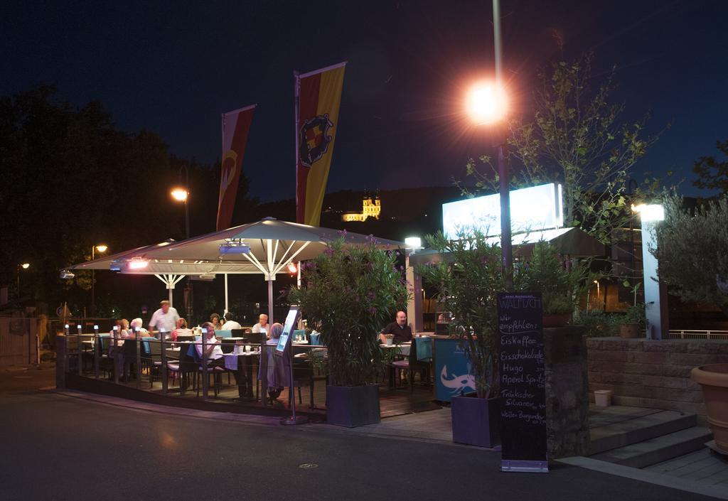 Hotel & Restaurant Walfisch Вюрцбург Екстериор снимка