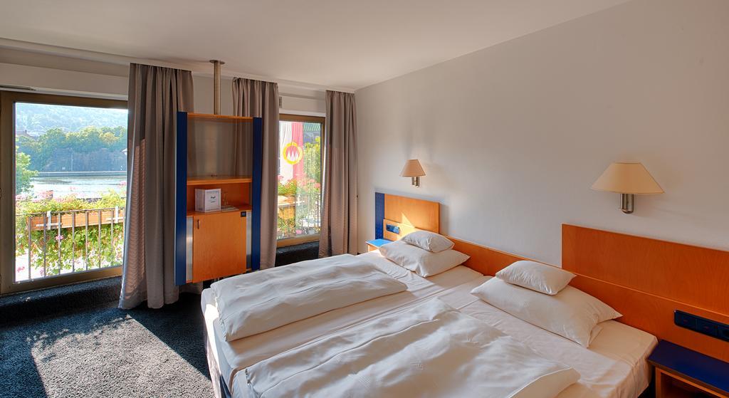 Hotel & Restaurant Walfisch Вюрцбург Екстериор снимка